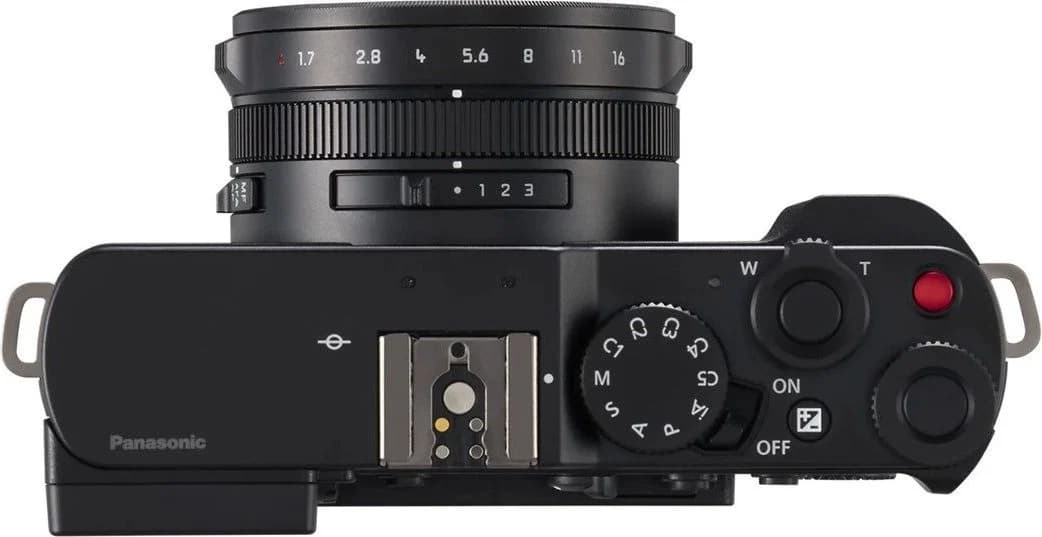 Panasonic LUMIX L10 top view