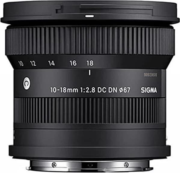 10-18mm F2.8 DC DN Contemporary shown to scale